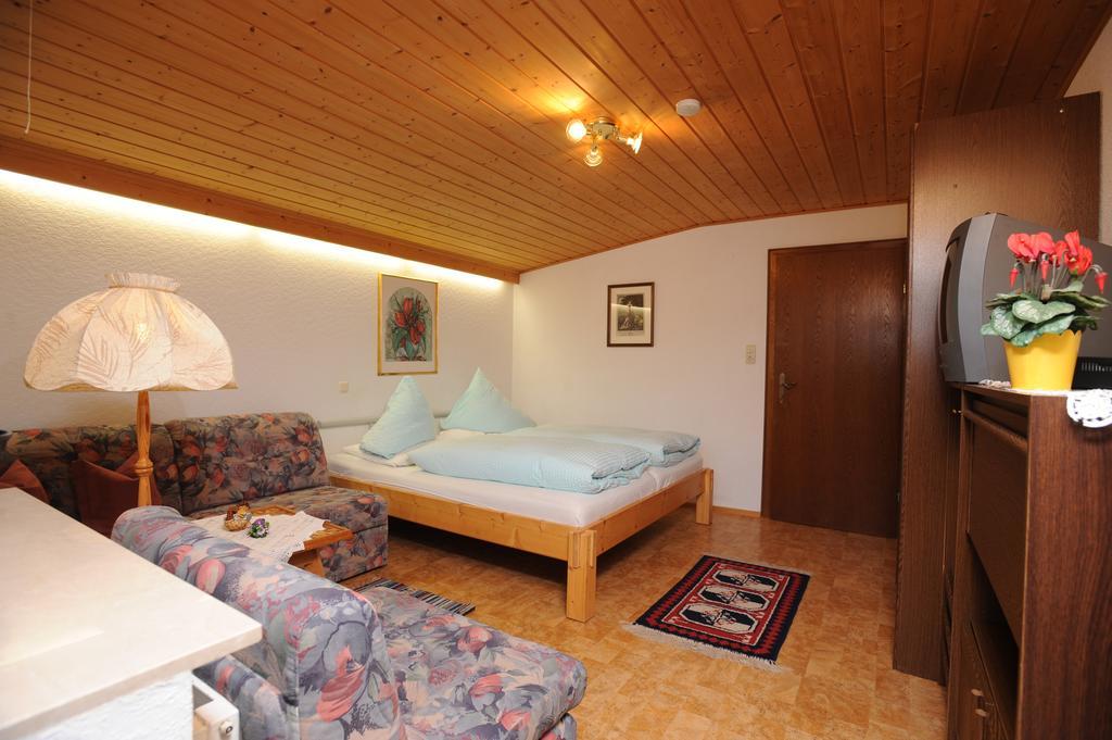 Haus Moosbrugger Hotel Reutte Exterior foto